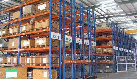 使用頗為廣泛的倉儲(chǔ)移動(dòng)式貨架為何這么可靠