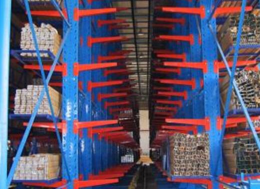 倉(cāng)庫(kù)中的懸臂貨架在使用上大家要牢記哪些條件